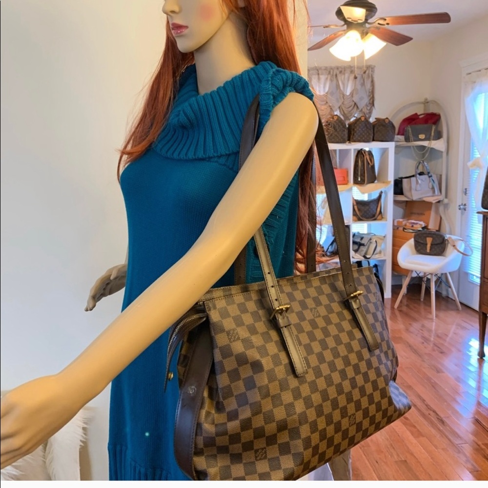 Authentic Louis Vuitton Chelsea Damier Ebene